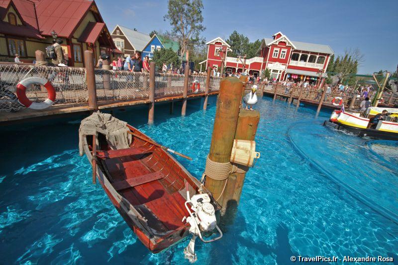 gal/Theme_Parks/Europa_Park/Islande/Whale_Adventures/Whale_Adventures_Splash_Tours_Europa_Park41.jpg