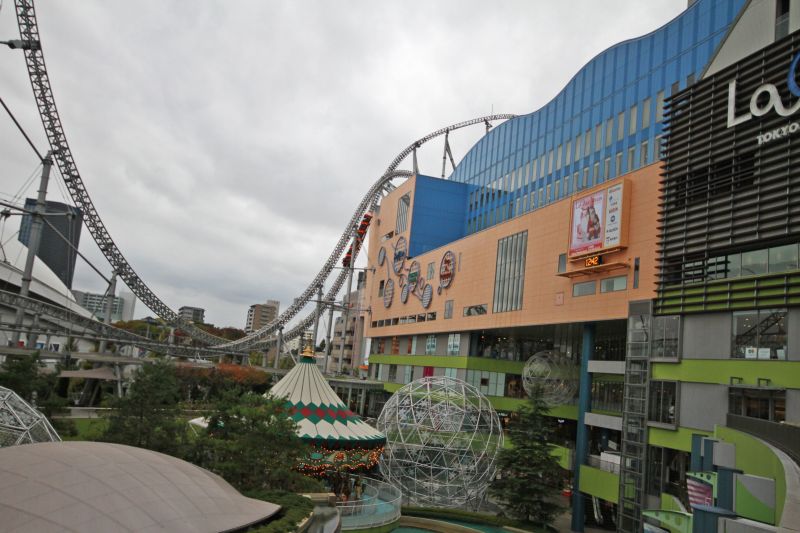 gal/Theme_Parks/LaQua_-_Tokyo_Dome_City/Thunder_Dolphin_coaster_Laqua_Tokyo07.jpg