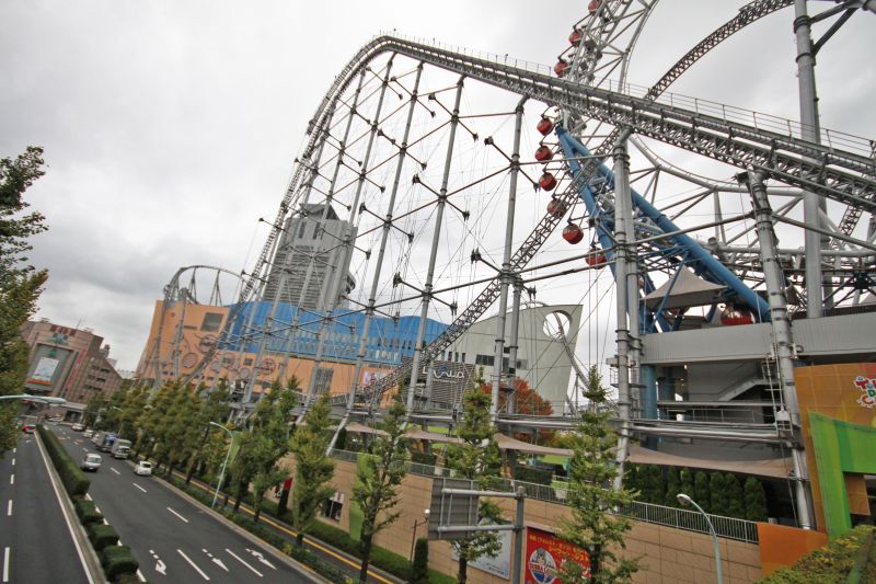 gal/Theme_Parks/LaQua_-_Tokyo_Dome_City/Thunder_Dolphin_coaster_Laqua_Tokyo25.jpg