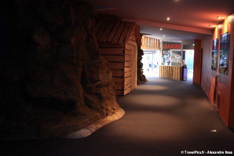 gal/Theme_Parks/Marineland/Antarctica/Marineland_Antarctica93.jpg