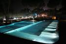 gal/Theme_Parks/Port_Aventura/Beach_Club/Piscines_de_nuit/_thb_IMG_9835.JPG
