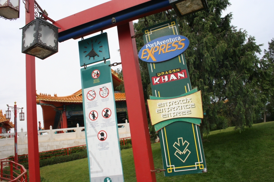 gal/Theme_Parks/Port_Aventura/Port_Aventura_Park_-_Chine/Dragon_Khan/IMG_5783.JPG
