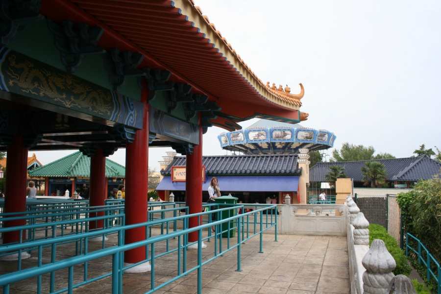 gal/Theme_Parks/Port_Aventura/Port_Aventura_Park_-_Chine/Dragon_Khan/IMG_5801.JPG