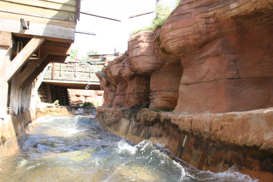 gal/Theme_Parks/Port_Aventura/Port_Aventura_Park_-_Farwest/Gran_Canyon_Rapids/IMG_7115.JPG