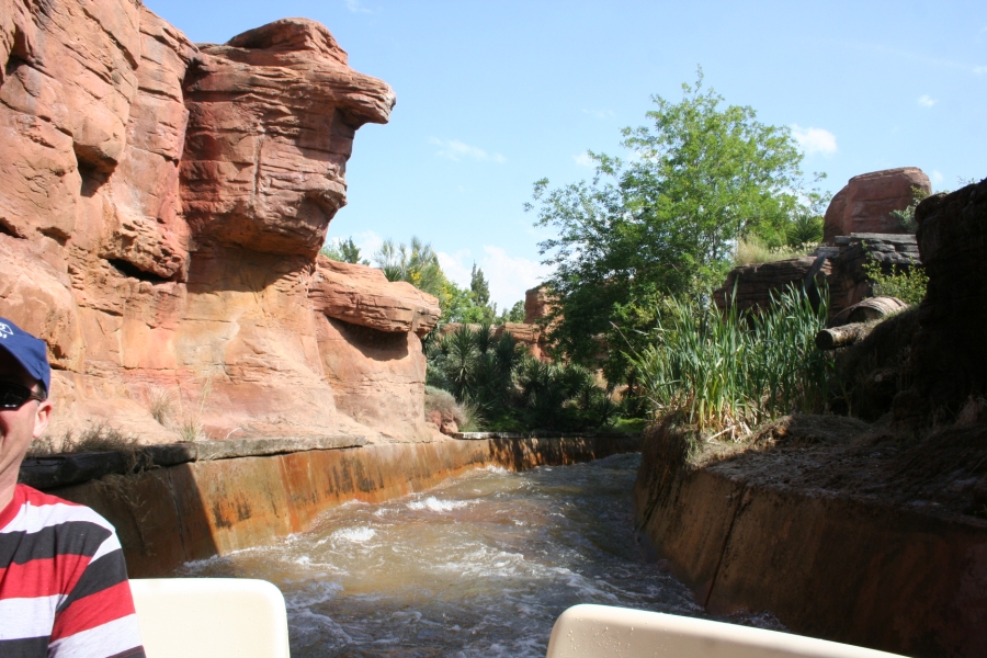 gal/Theme_Parks/Port_Aventura/Port_Aventura_Park_-_Farwest/Gran_Canyon_Rapids/IMG_7116.JPG