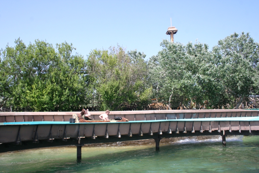 gal/Theme_Parks/Port_Aventura/Port_Aventura_Park_-_Farwest/Silver_River_Flume/IMG_7082.JPG