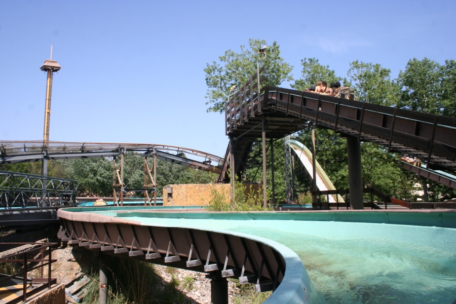 gal/Theme_Parks/Port_Aventura/Port_Aventura_Park_-_Farwest/Silver_River_Flume/IMG_7085.JPG