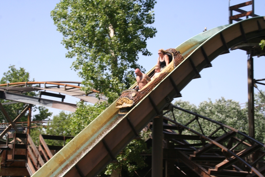 gal/Theme_Parks/Port_Aventura/Port_Aventura_Park_-_Farwest/Silver_River_Flume/IMG_7088.JPG