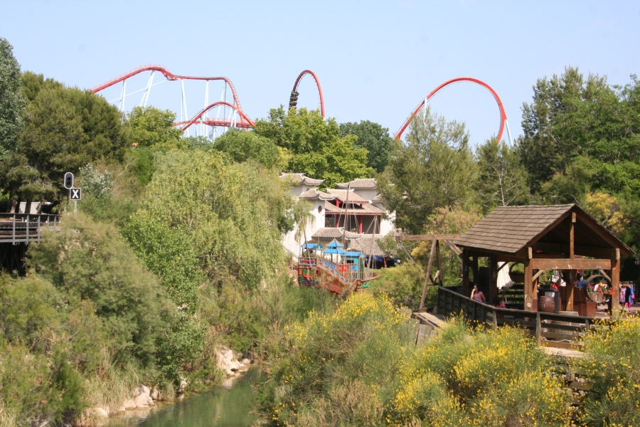gal/Theme_Parks/Port_Aventura/Port_Aventura_Park_-_Farwest/Silver_River_Flume/IMG_7093.JPG