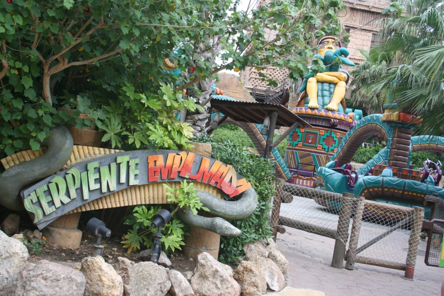 gal/Theme_Parks/Port_Aventura/Port_Aventura_Park_-_Maya/IMG_6012.JPG