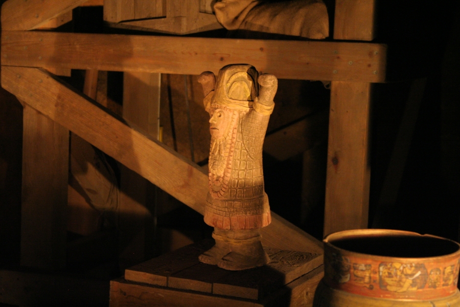 gal/Theme_Parks/Port_Aventura/Port_Aventura_Park_-_Maya/Templo_del_Fuego/IMG_5954.JPG