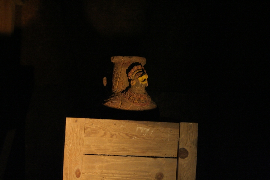 gal/Theme_Parks/Port_Aventura/Port_Aventura_Park_-_Maya/Templo_del_Fuego/IMG_5955.JPG