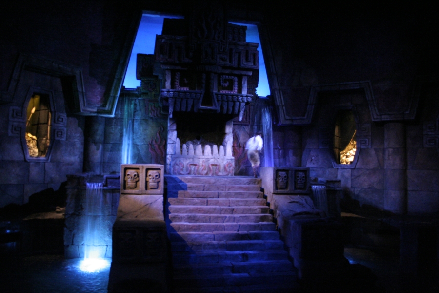 gal/Theme_Parks/Port_Aventura/Port_Aventura_Park_-_Maya/Templo_del_Fuego/IMG_5963.JPG