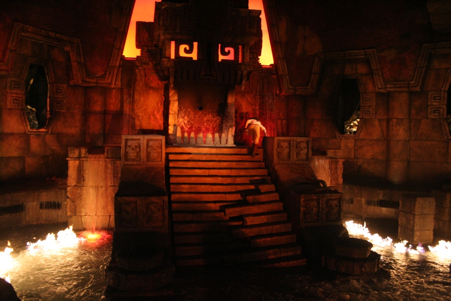 gal/Theme_Parks/Port_Aventura/Port_Aventura_Park_-_Maya/Templo_del_Fuego/IMG_5971.JPG