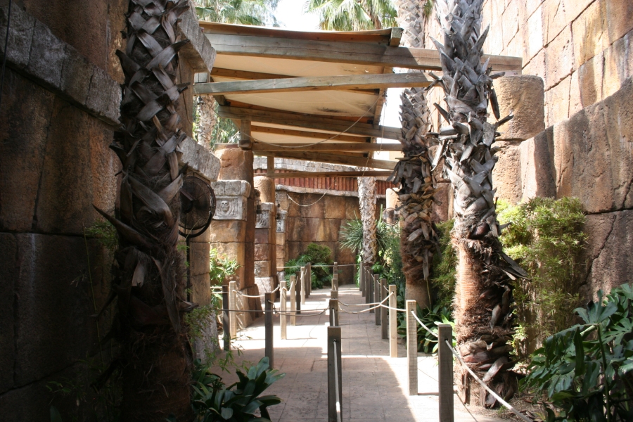 gal/Theme_Parks/Port_Aventura/Port_Aventura_Park_-_Maya/Templo_del_Fuego/IMG_6906.JPG