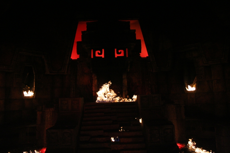 gal/Theme_Parks/Port_Aventura/Port_Aventura_Park_-_Maya/Templo_del_Fuego/IMG_6950.JPG