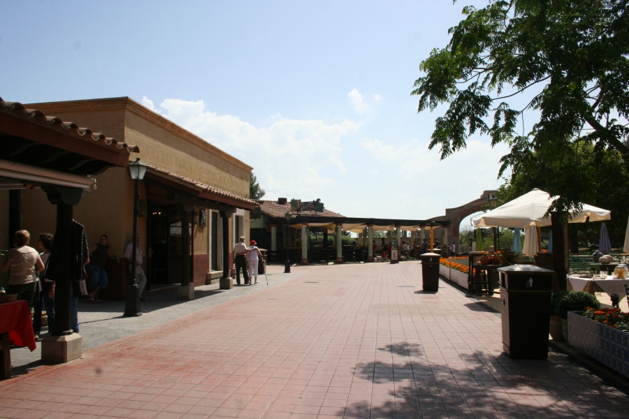 gal/Theme_Parks/Port_Aventura/Port_Aventura_Park_-_Mexico/IMG_7006.JPG