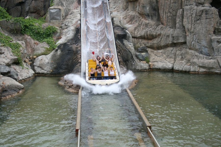gal/Theme_Parks/Port_Aventura/Port_Aventura_Park_-_Polynesie/Tutuki_Splash/IMG_2237.JPG