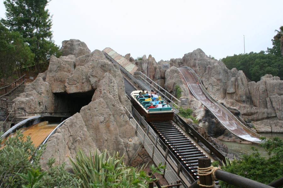 gal/Theme_Parks/Port_Aventura/Port_Aventura_Park_-_Polynesie/Tutuki_Splash/IMG_5562.JPG