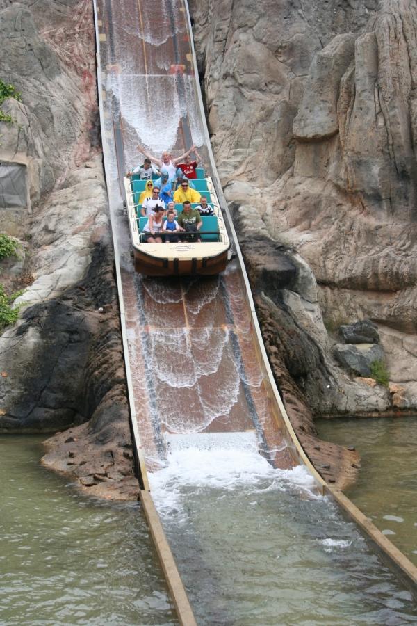 gal/Theme_Parks/Port_Aventura/Port_Aventura_Park_-_Polynesie/Tutuki_Splash/IMG_5573.JPG
