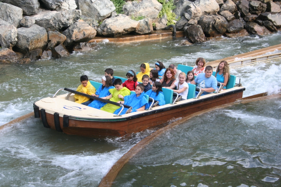 gal/Theme_Parks/Port_Aventura/Port_Aventura_Park_-_Polynesie/Tutuki_Splash/IMG_7348.JPG