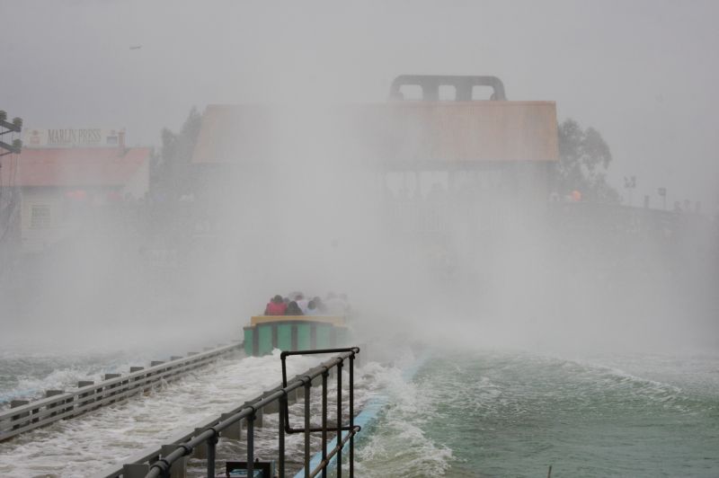 gal/Theme_Parks/Thorpe_Park/Tidal_Wave/Thorpe_Park_Tidal_Wave27.jpg