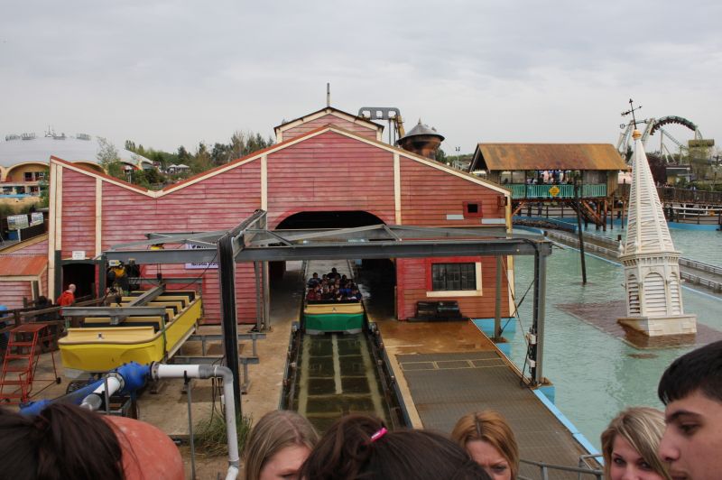 gal/Theme_Parks/Thorpe_Park/Tidal_Wave/Thorpe_Park_Tidal_Wave48.jpg