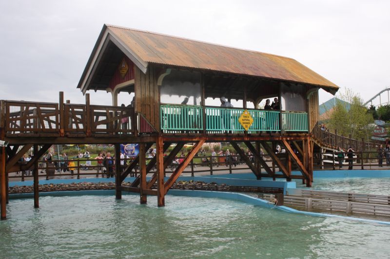gal/Theme_Parks/Thorpe_Park/Tidal_Wave/Thorpe_Park_Tidal_Wave52.jpg