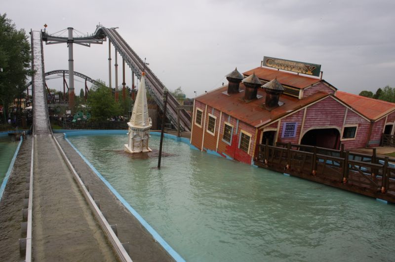 gal/Theme_Parks/Thorpe_Park/Tidal_Wave/Thorpe_Park_Tidal_Wave62.jpg