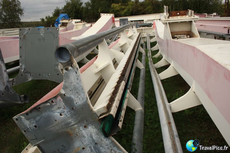 gal/Theme_Parks/Walygator/Coaster_2010/Walygator_Bolliger_Mabillard_inverted_coaster045.jpg