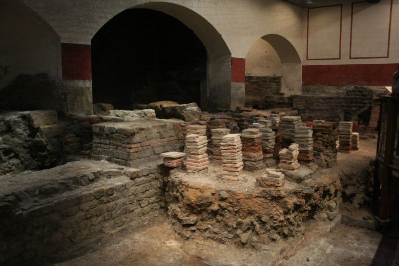 gal/Voyages/Angleterre/Bath/Roman_Baths/Roman_Bath_England287.jpg