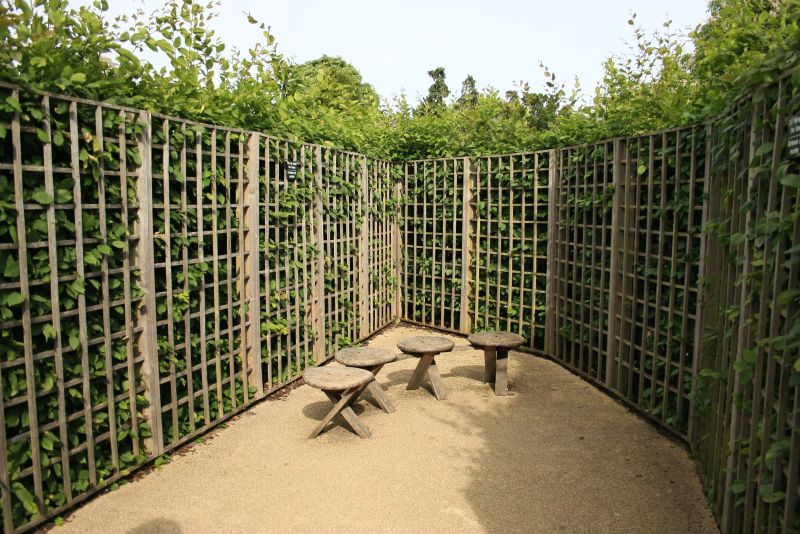 gal/Voyages/Angleterre/Hampton_Court_Palace/Baroque_Maze/Hampton_Court_Maze04.jpg