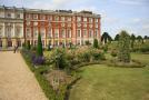 gal/Voyages/Angleterre/Hampton_Court_Palace/Fountain_Gardens/_thb_Hampton_Court_Fountain_Garden22.jpg