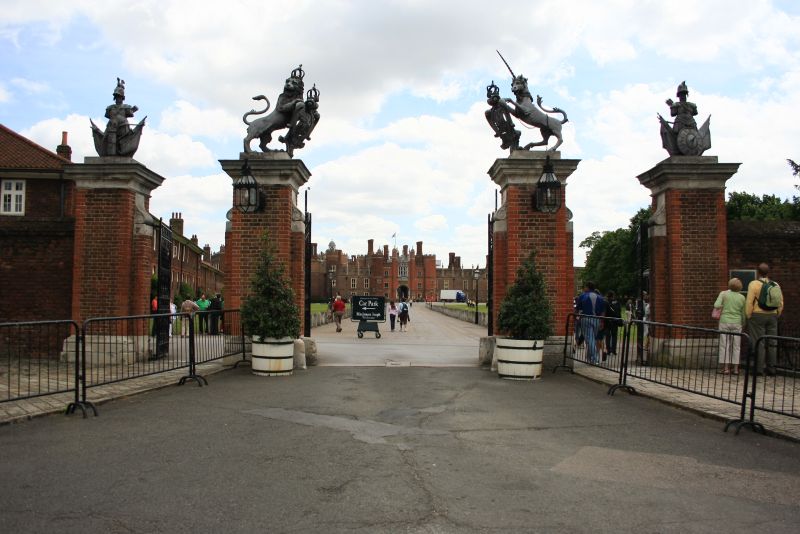 gal/Voyages/Angleterre/Hampton_Court_Palace/Hampton_Court_Palace002.jpg