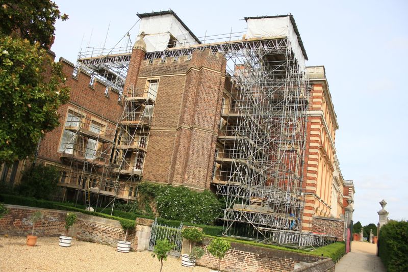 gal/Voyages/Angleterre/Hampton_Court_Palace/Pond_Garden/Hampton_Court_Pond_Garden19.jpg