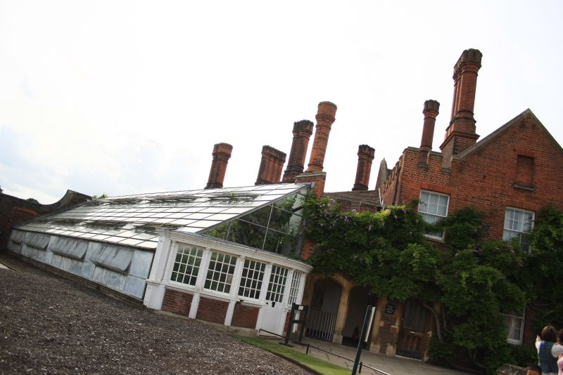 gal/Voyages/Angleterre/Hampton_Court_Palace/Pond_Garden/Hampton_Court_Pond_Garden21.jpg
