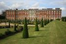 gal/Voyages/Angleterre/Hampton_Court_Palace/Pond_Garden/_thb_Hampton_Court_Pond_Garden05.jpg