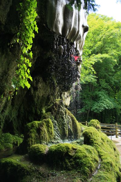 gal/Voyages/Angleterre/Mother_Chiptons_Cave/Mother_Chiptons_Cave07.jpg