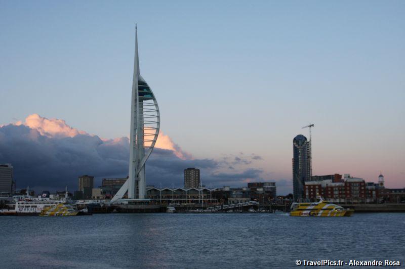 gal/Voyages/Angleterre/Portsmouth/Spinnaker_Tower/Portsmouth_Spinnaker_Tower111.jpg