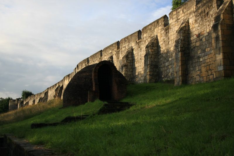 gal/Voyages/Angleterre/York/City_Walls/York_City_Walls08.jpg