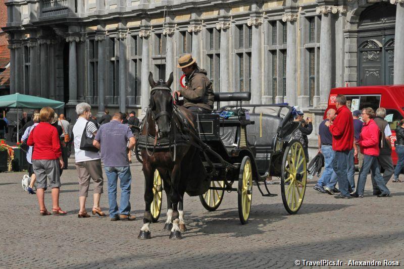 gal/Voyages/Belgium/Bruges/Bruges_Belgium_Grote_Markt100.jpg