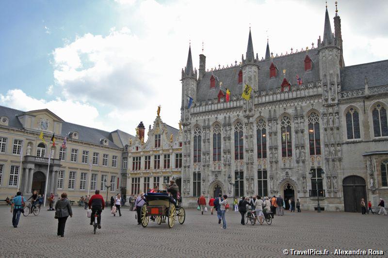 gal/Voyages/Belgium/Bruges/Bruges_Belgium_Grote_Markt125.jpg