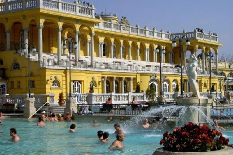 gal/Voyages/Budapest_-_Hungary/Szechenyi_Baths/Szechenyi_Baths_Budapest_spa120.jpg