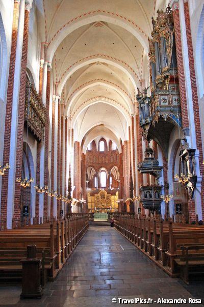 gal/Voyages/Denmark/Roskilde/Roskilde_Domkirke/Roskilde_Domkirke_Cathedrale003.jpg