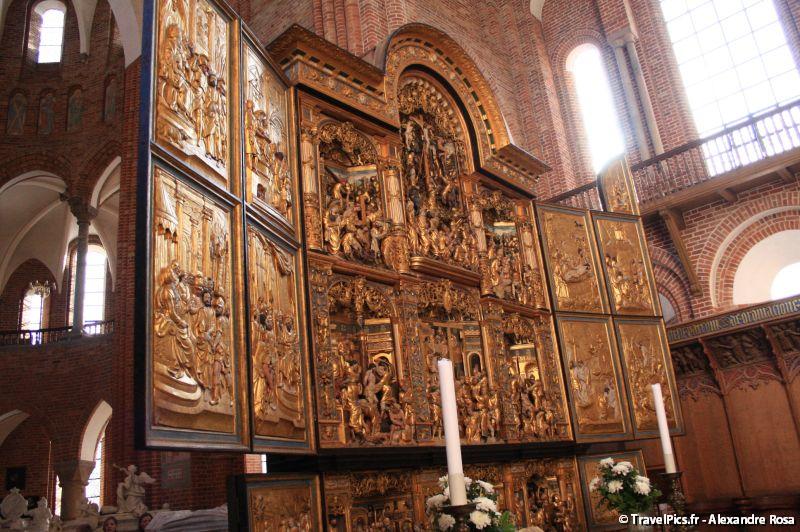 gal/Voyages/Denmark/Roskilde/Roskilde_Domkirke/Roskilde_Domkirke_Cathedrale040.jpg