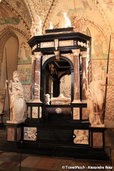 gal/Voyages/Denmark/Roskilde/Roskilde_Domkirke/Roskilde_Domkirke_Cathedrale059.jpg