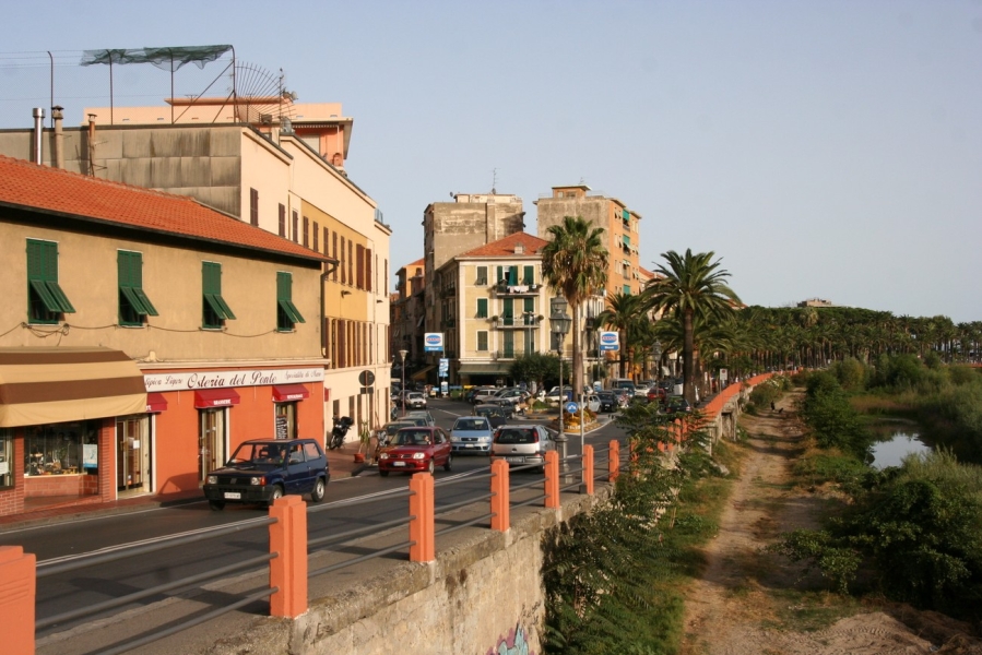 gal/Voyages/France/Cote_Azur/Vintimiglia/IMG_5786.JPG