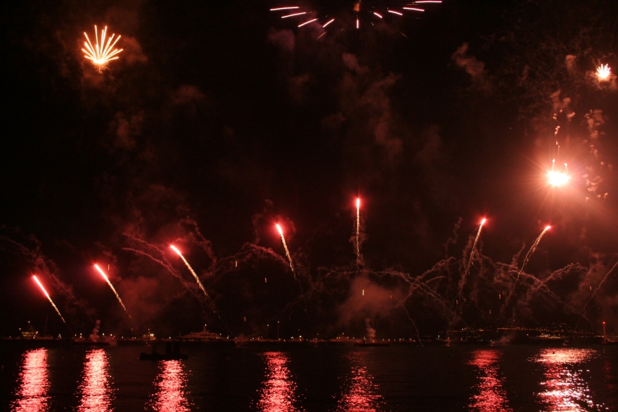 gal/Voyages/France/Cote_Azur/pyrotechnie/IMG_0731.JPG