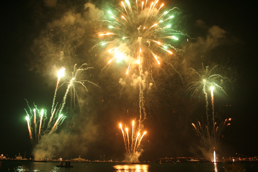 gal/Voyages/France/Cote_Azur/pyrotechnie/IMG_0739.JPG