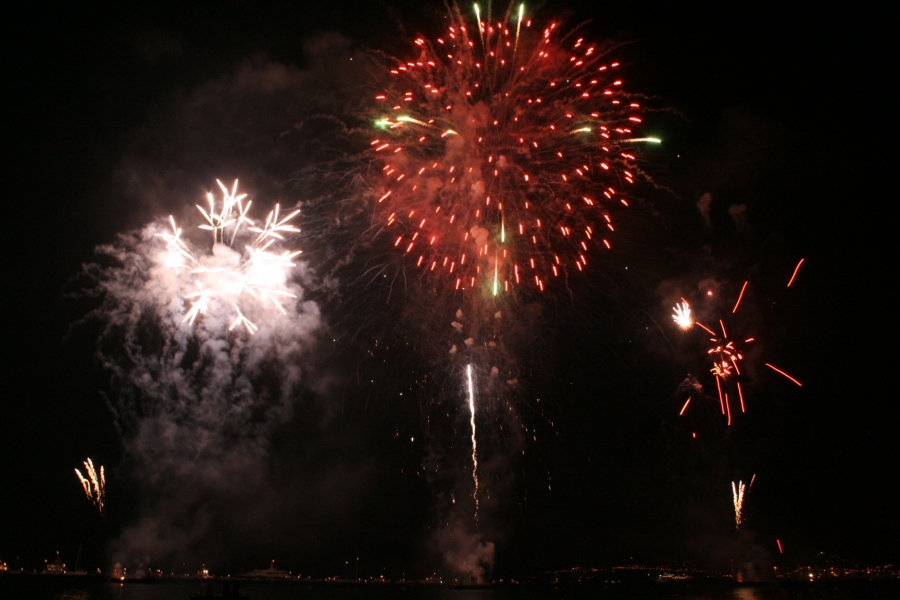 gal/Voyages/France/Cote_Azur/pyrotechnie/IMG_0742.JPG